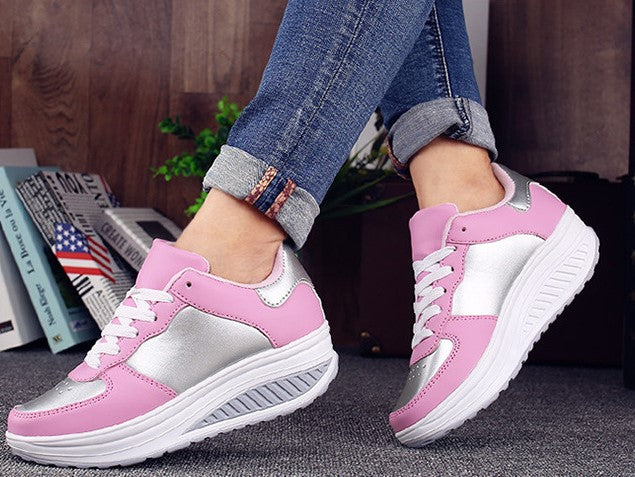 2020 autumn and winter new leather surface increased thick sole leisure travel running women's shoes